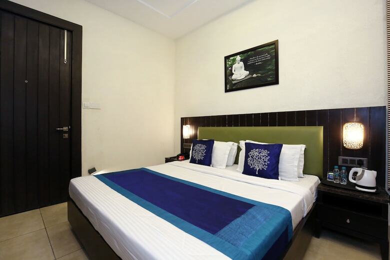 Hotel Oyo 9982 Near Bus Stand