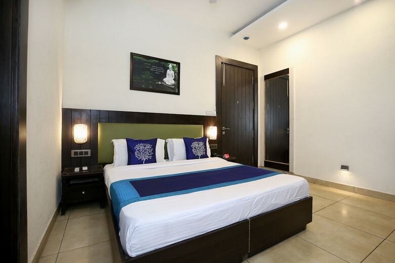 Hotel Oyo 9982 Near Bus Stand