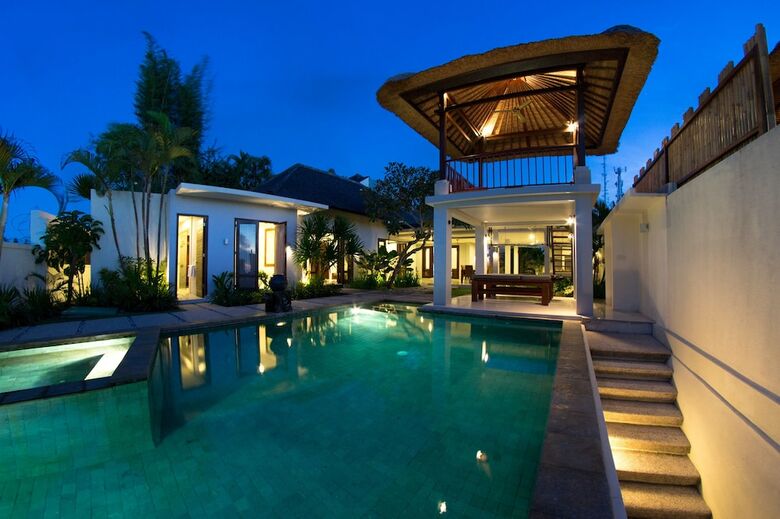 Villa Seratus