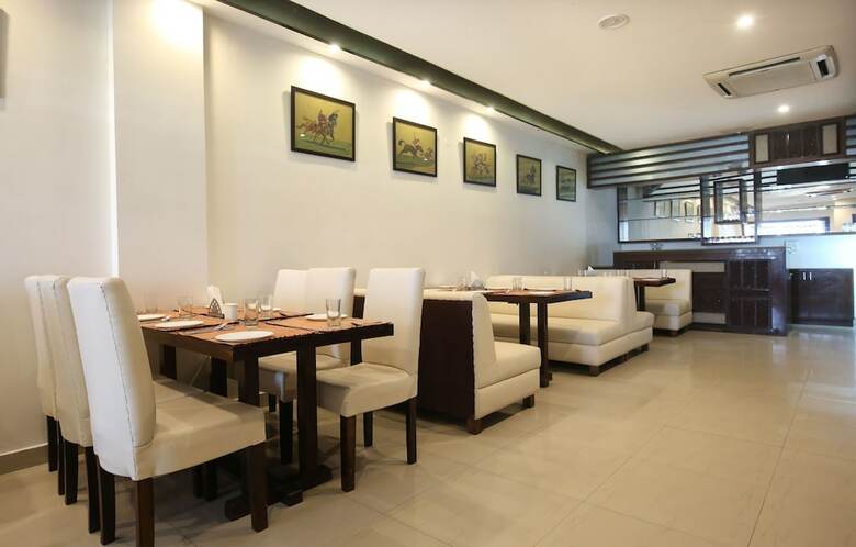 Oyo 3791 Hotel Umed Grand