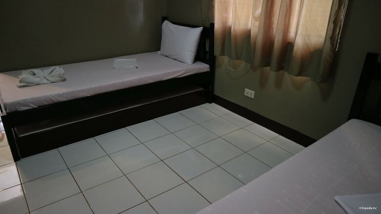 Lola Charing Pension