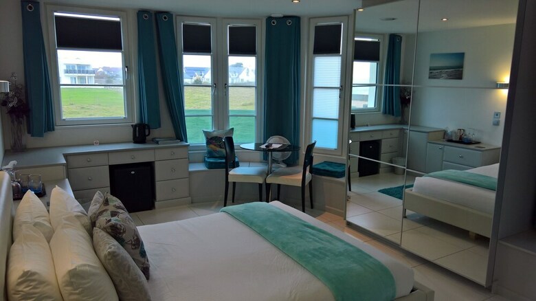 Hotel Marine House