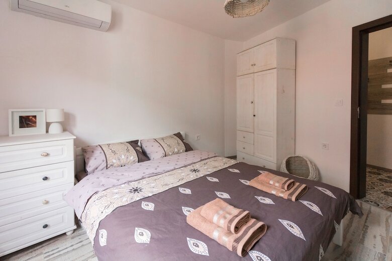 Domus Apartments