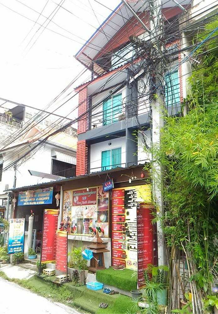 Hotel You And Me Hostel