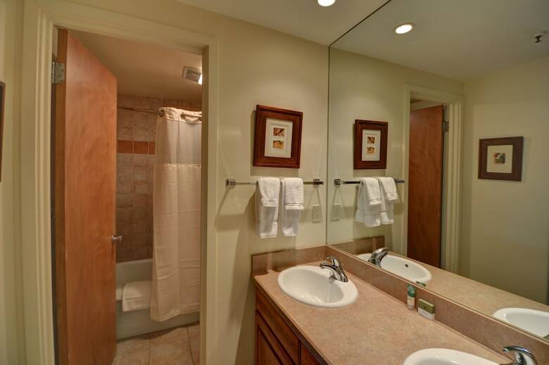 Lichenhearth, A Destination Residence