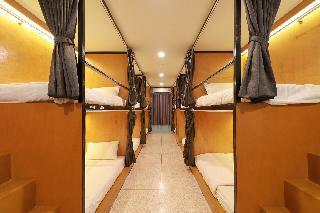Hostal Oyo 531 Le Light House & Hostel