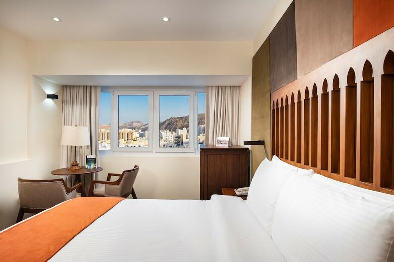 Al Falaj Hotel