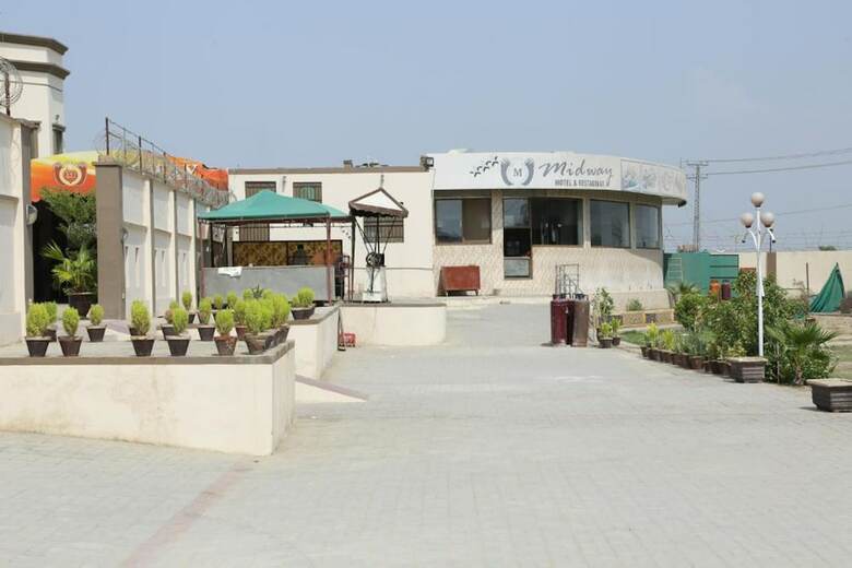 Midway Hotel & Resturant (ryk)