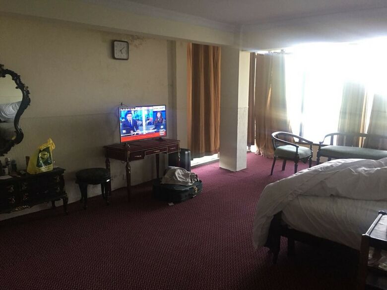 Hotel Daisy Dot Murree