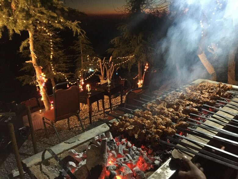 Hotel Daisy Dot Murree