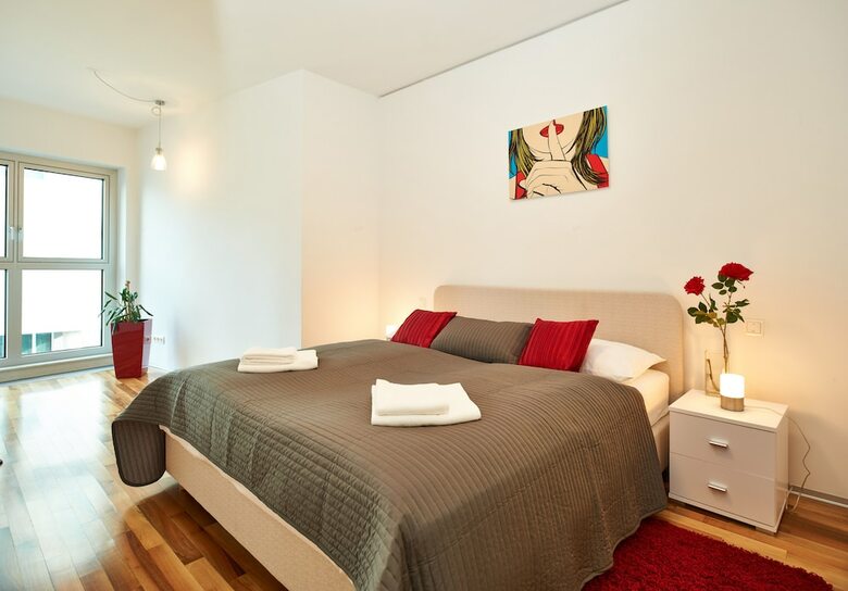 City Plaza Apartments By Irundo