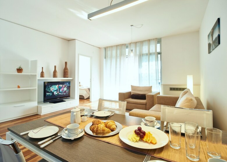 City Plaza Apartments By Irundo