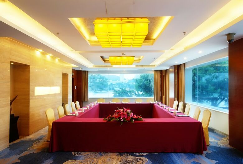 Lakeside Hotel Xiamen Airline