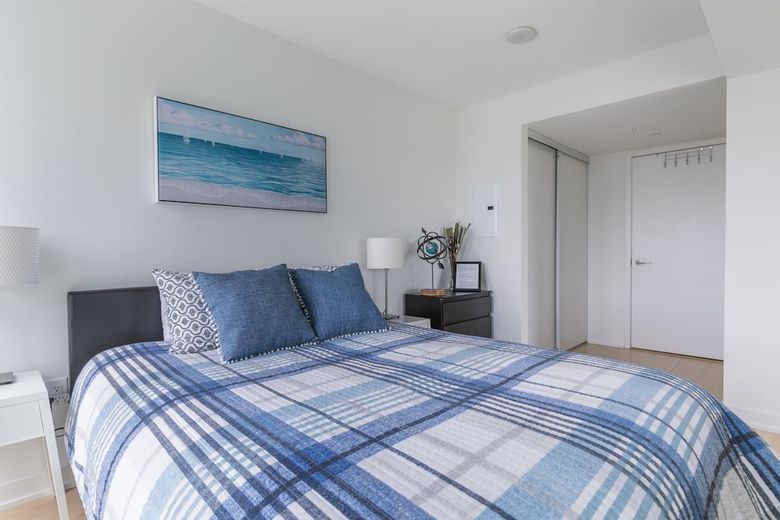 Simply Comfort. Amazing Downtown Apartments
