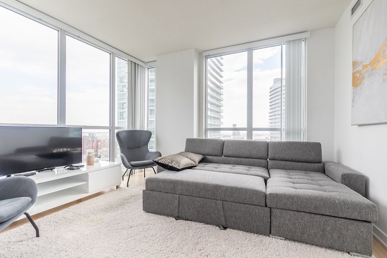 Simply Comfort. Amazing Downtown Apartments