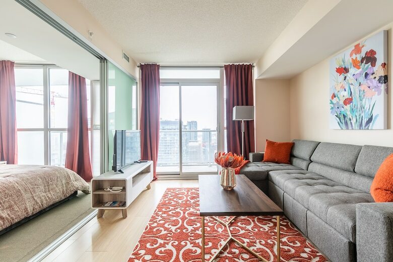 Simply Comfort. Amazing Downtown Apartments