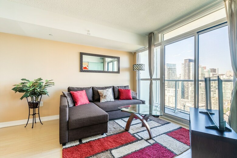 Simply Comfort. Amazing Downtown Apartments