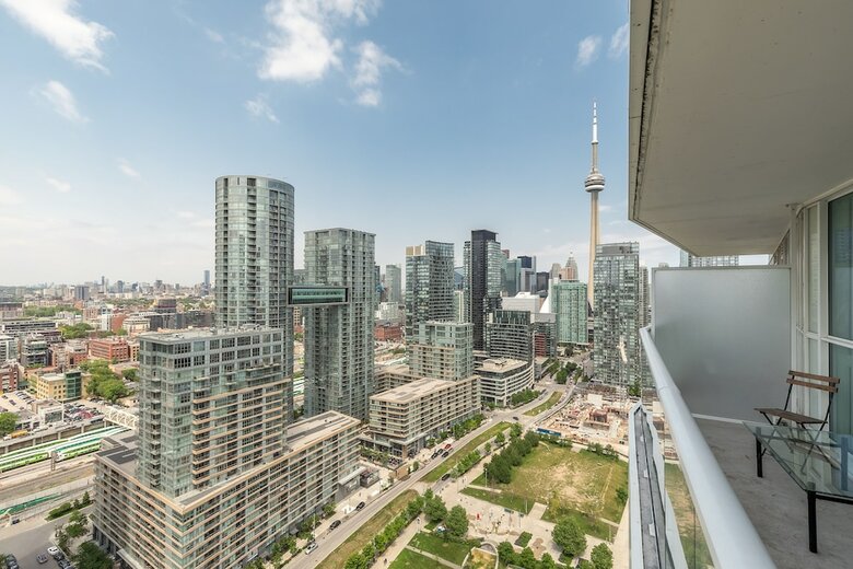 Simply Comfort. Amazing Downtown Apartments