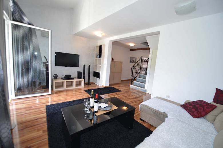 J&p Apartments Kotor