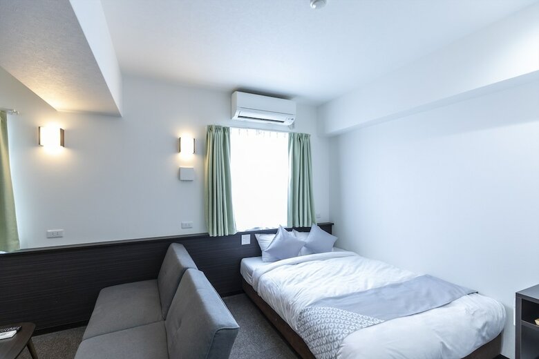 Oyo Hotel Reborn Namba-minami