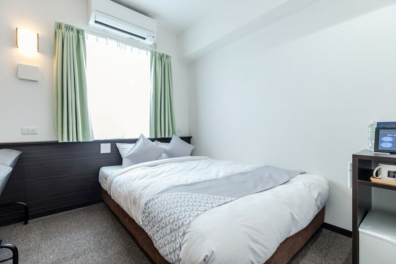 Oyo Hotel Reborn Namba-minami