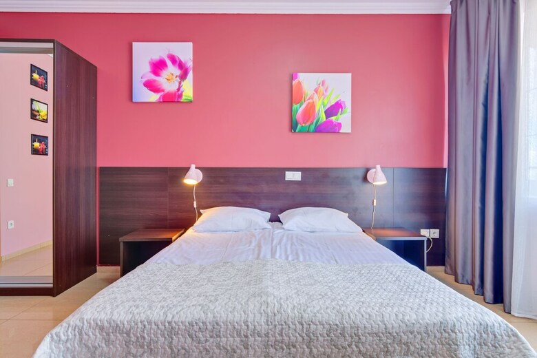 Hotel Feeria