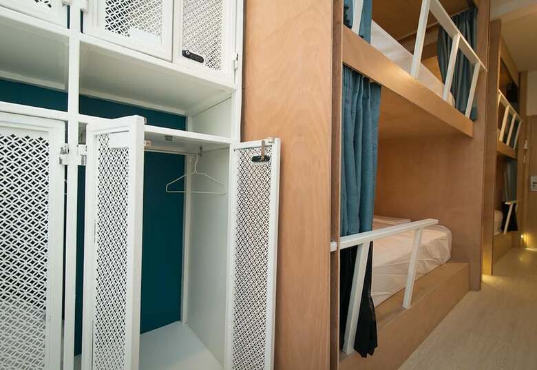Hostal Suk18 Hostel - Adults Only