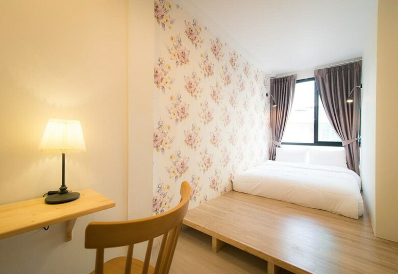 Hostal Suk18 Hostel - Adults Only