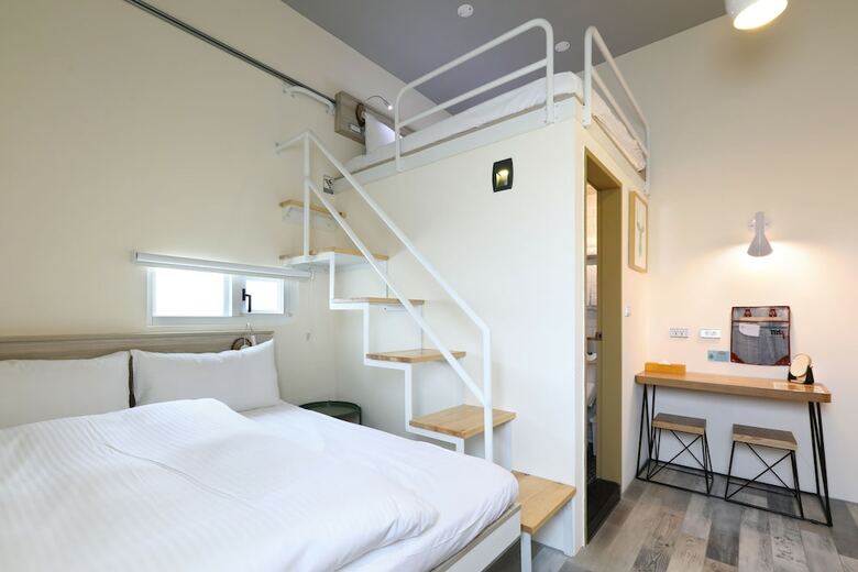 Mini Hotels (taichung Station Branch)
