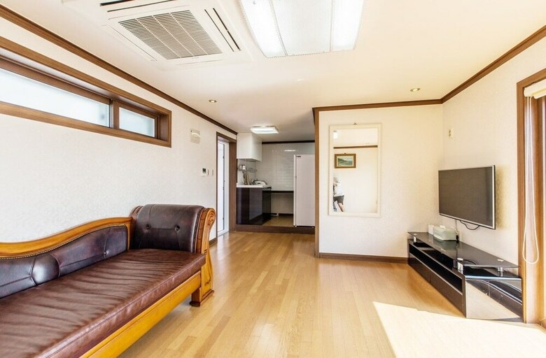 Sea Side Pension