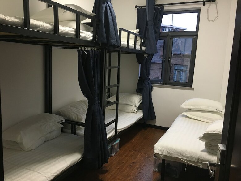 Hostal Zeako Youth Hostel