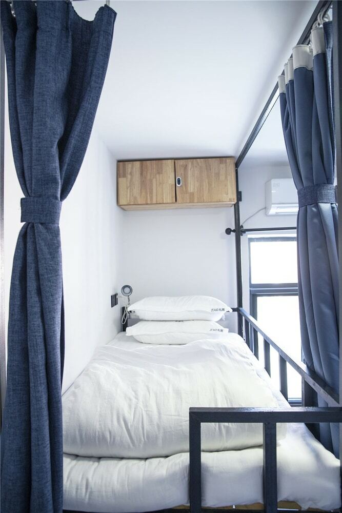 Hostal Zeako Youth Hostel