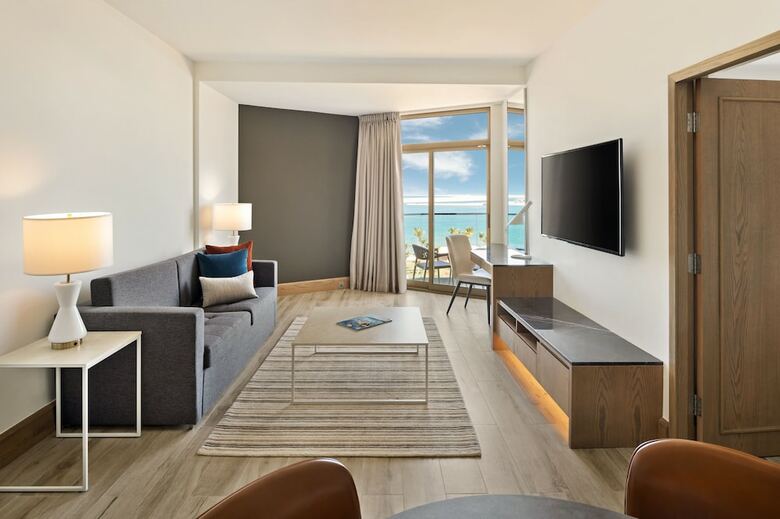 Ja Beach Hotel
