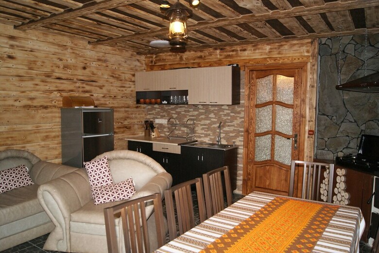 Hotel Rakhiv Plai