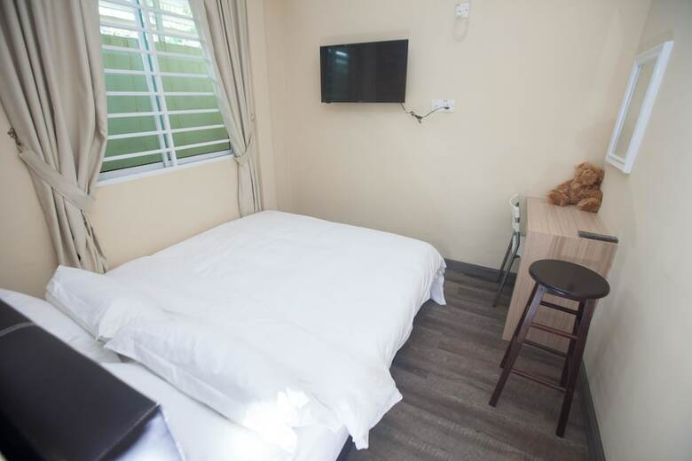 Hotel Natol Homestay - L.a