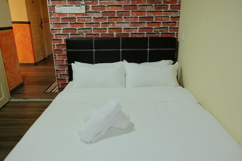 Hotel Natol Homestay - L.a