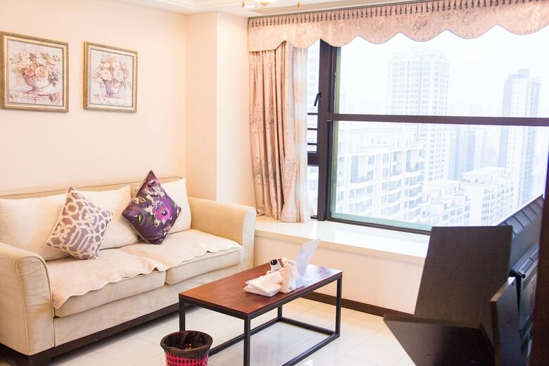 Zhuhai Hualei Apartment