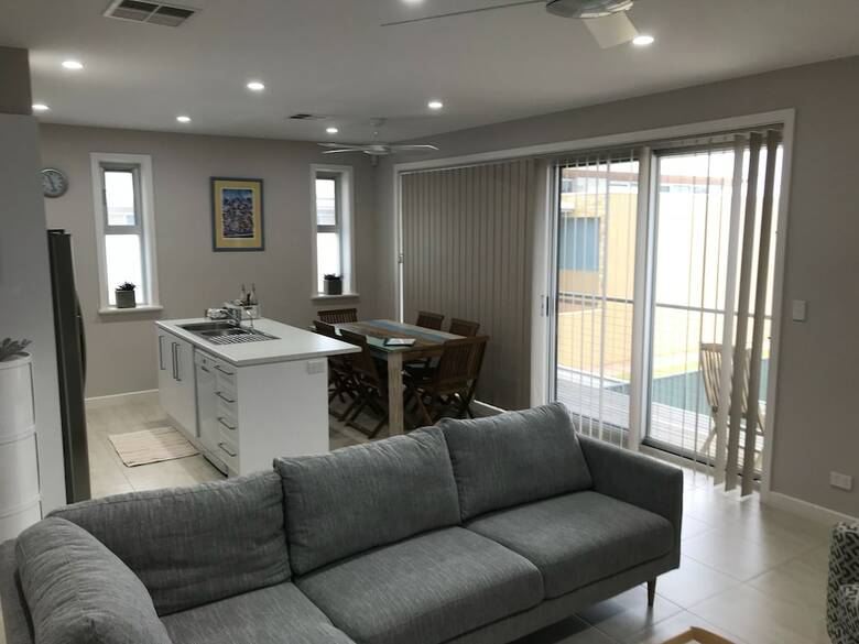 Elandra Holiday Home