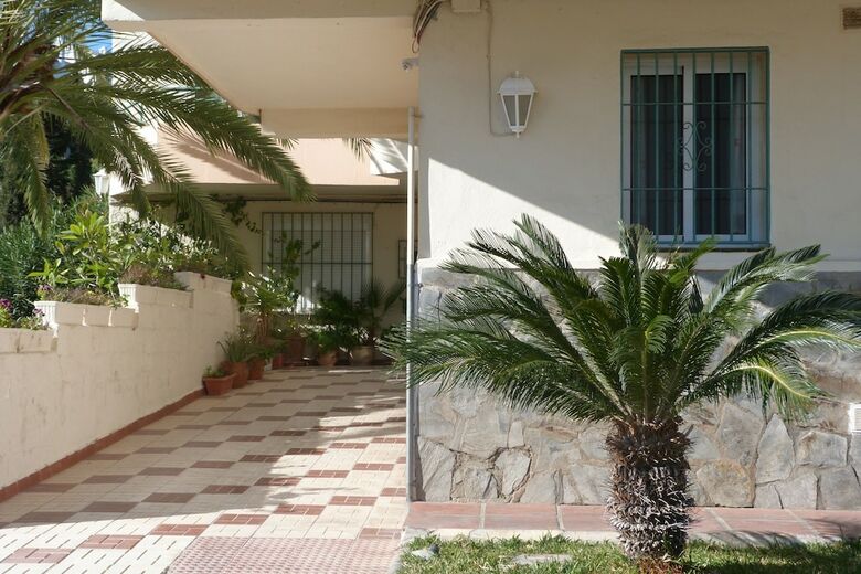 Apartamentos Tahiti Nerja Bluewater