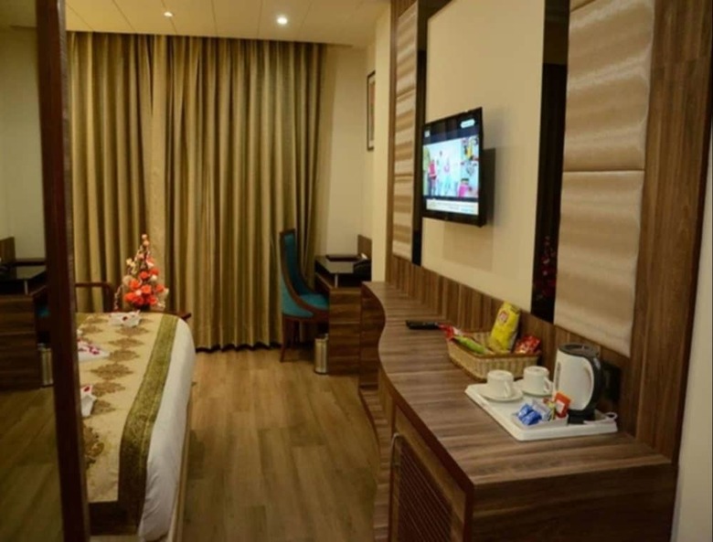 Hotel Clarks Inn Jaipur