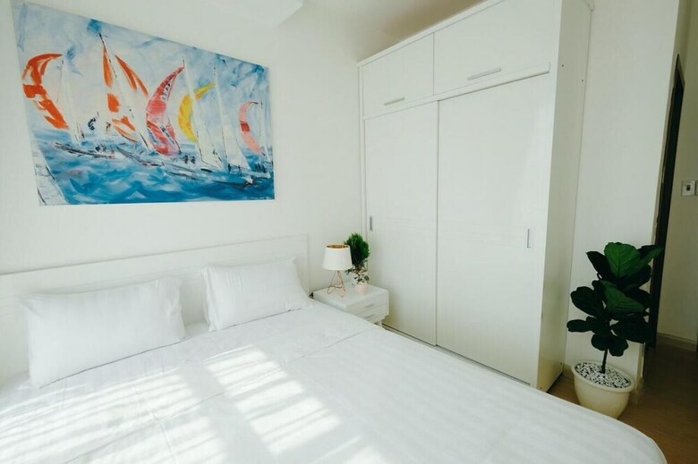 Victoria Apartment