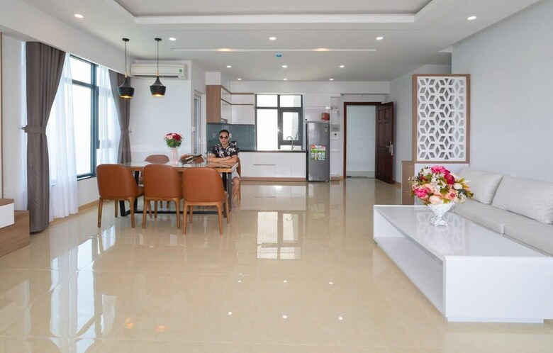 Victoria Apartment