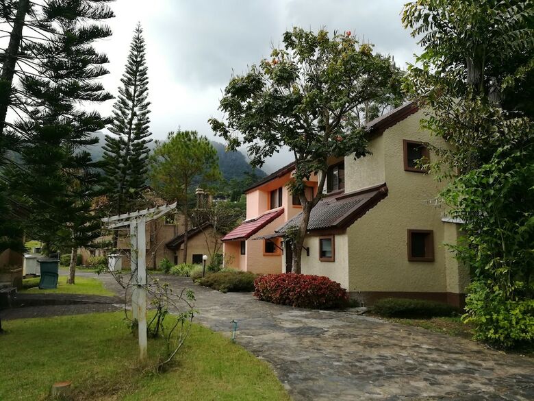 Green Hills Home