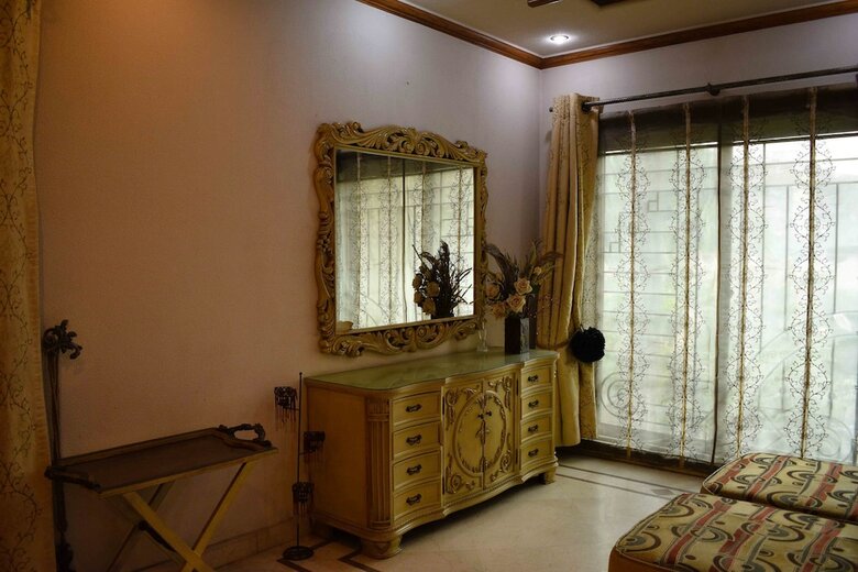 Hotel Lahore Home Stay