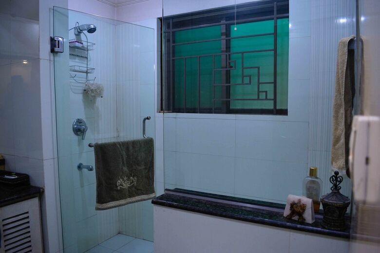Hotel Lahore Home Stay