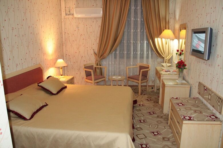 Orontes Hotel