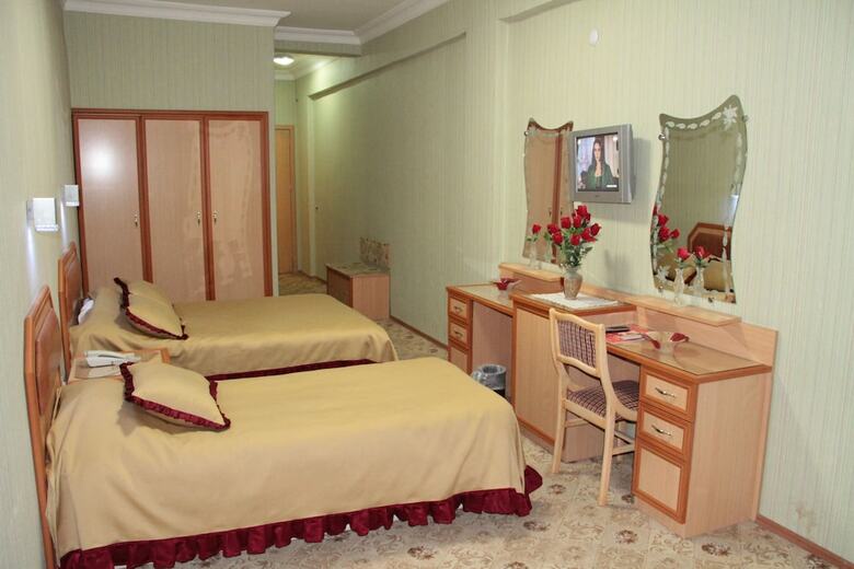 Orontes Hotel