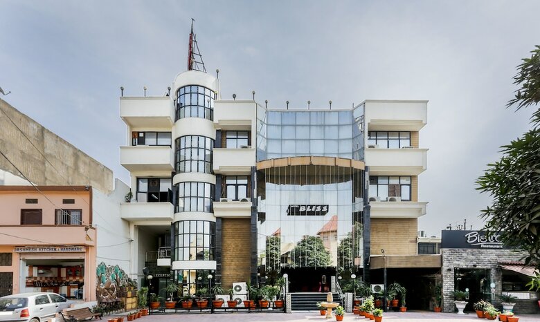 Hotel Treebo Trend Bliss Raja Park