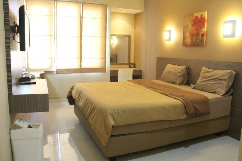 Bed & Breakfast Tirta Mansion Premier
