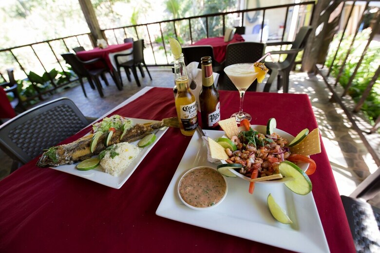 Hotel Papaya Lodge Las Flores
